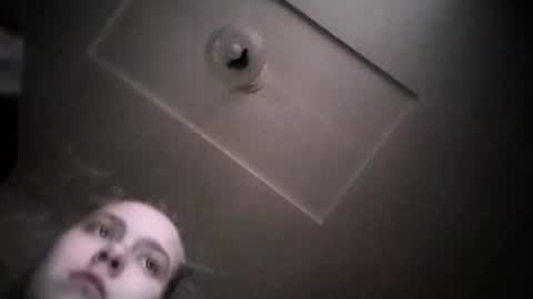 kikibang_ online show from 12/04/25, 09:40