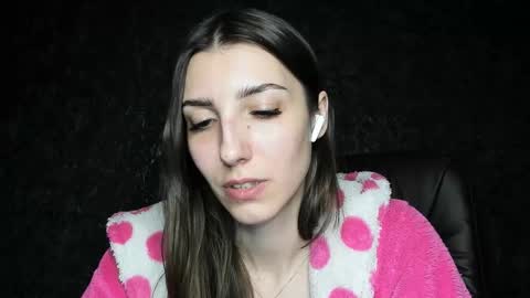 Snapshot of kikies_ chatting on 09/19/25, 05:57 Mika and Miranda online show from 09/19/25, 05:57