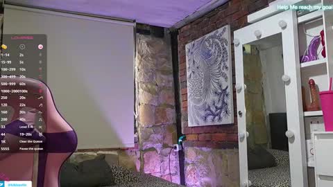 Snapshot of kikilepetite chatting on 10/02/25, 06:15 kiki online show from 10/02/25, 06:15