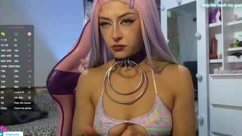 Snapshot of kikilepetite chatting on 11/06/25, 07:04 kiki online show from 11/06/25, 07:04