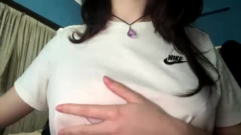 kikilove15 online show from 05/25/26, 08:26