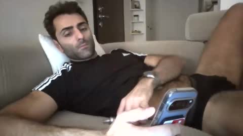 kikkus01 online show from 11/29/25, 06:55