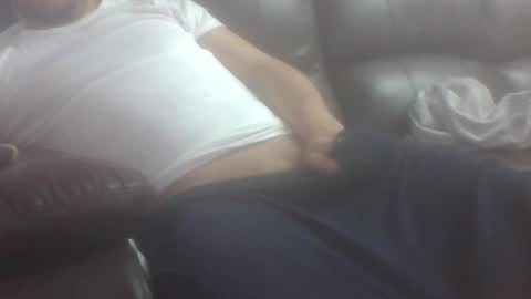 Snapshot of kiko83c chatting on 10/14/25, 07:42 New accound cavilacion online show from 10/14/25, 07:42