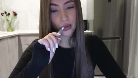 EvaAnna online show from 02/20/25, 02:57