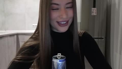 EvaAnna online show from 12/20/25, 08:38