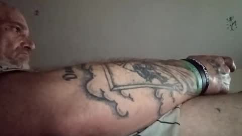 Snapshot of killerbengals chatting on 12/23/25, 06:55 Blazedaddy online show from 12/23/25, 06:55