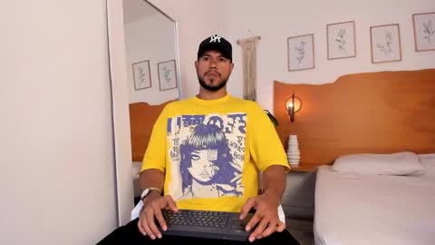 Kilua Muscle guy online show from 09/28/25, 08:03