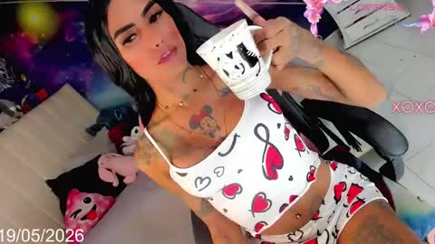 Snapshot of kilye_nellaa chatting on 05/19/26, 04:13 kylie anthonella online show from 05/19/26, 04:13