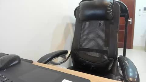 Kim online show from 11/26/25, 06:58