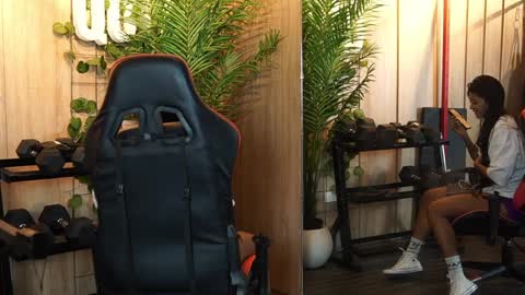 Kim online show from 09/23/25, 01:03