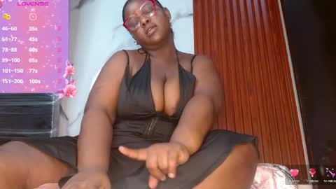 Snapshot of kim_brown2 chatting on 05/01/26, 02:38 Kim Follow me please online show from 05/01/26, 02:38