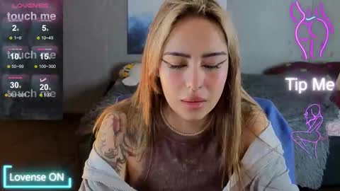 Kim online show from 10/28/25, 05:22