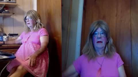 kim crossdresser     no nude room and clean chat only. online show from 09/10/25, 02:17