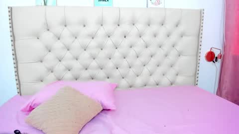 kim_eli online show from 12/28/24, 07:43