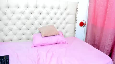 kim_eli online show from 12/30/24, 07:53