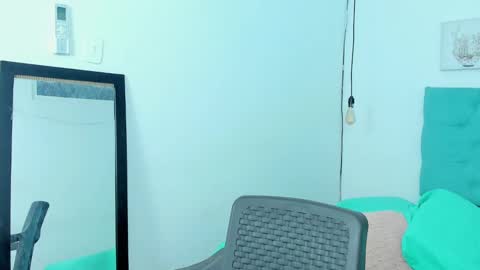 kim_eli online show from 02/07/25, 02:19