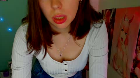 Snapshot of kim_go chatting on 12/20/24, 01:54 Kim online show from 12/20/24, 01:54