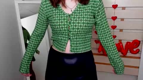 Snapshot of kim_go chatting on 02/26/25, 10:36 Kim online show from 02/26/25, 10:36