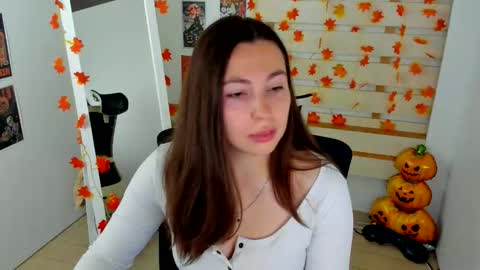 Snapshot of kim_go chatting on 10/19/25, 12:39 Kim online show from 10/19/25, 12:39