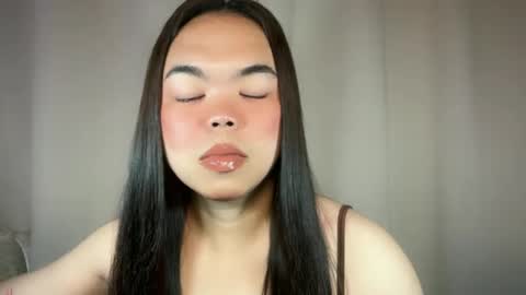 Snapshot of kim_kyile chatting on 12/14/25, 05:46 KYLIE online show from 12/14/25, 05:46