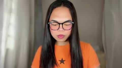 Snapshot of kim_kyile chatting on 01/16/26, 12:25 KYLIE online show from 01/16/26, 12:25