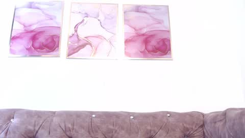 K I M online show from 02/15/25, 02:33