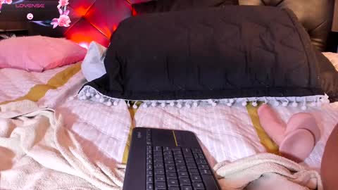 Kim Marquez online show from 03/03/25, 02:15