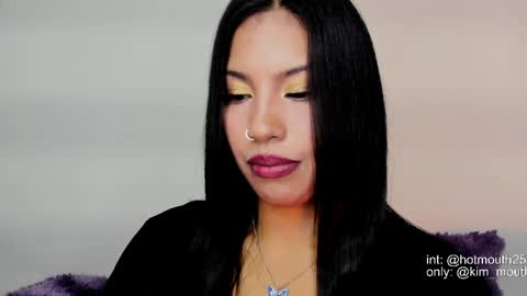 kim_mouth17 online show from 04/10/26, 10:03