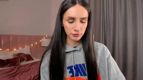 Kim Oberlin online show from 01/13/26, 04:23