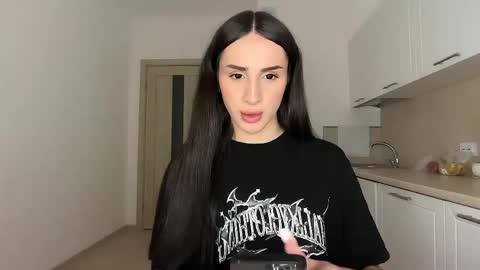 Kim Oberlin online show from 04/03/26, 07:34