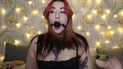Snapshot of kim_possible1 chatting on 12/16/24, 11:01 Hi Im Kimberly but u can call me Kim. Turn on ur sound i love to talk and moan online show from 12/16/24, 11:01