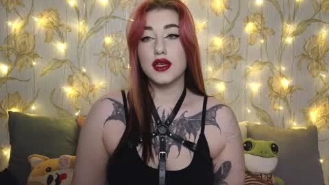 Snapshot of kim_possible1 chatting on 12/20/24, 02:27 Hi Im Kimberly but u can call me Kim. Turn on ur sound i love to talk and moan online show from 12/20/24, 02:27