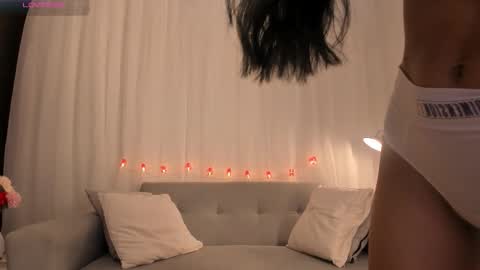 Kim online show from 12/21/25, 03:52