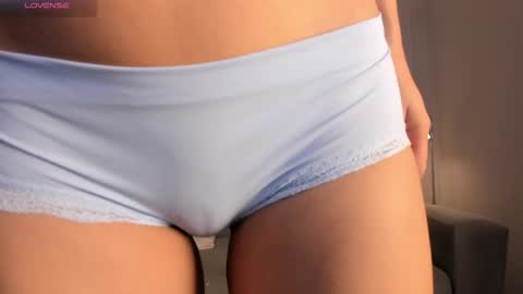 Kim online show from 12/22/25, 02:25