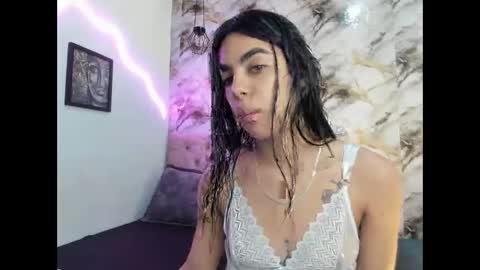 kim online show from 04/07/26, 10:59