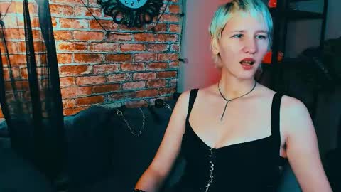 Kim online show from 10/19/25, 12:28