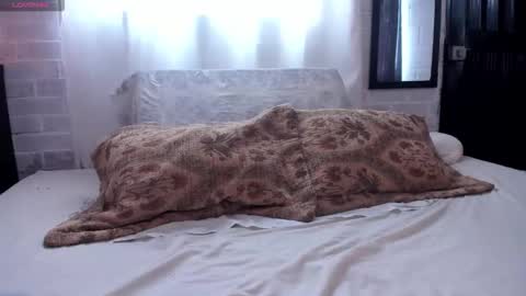 Kim  Yuk online show from 11/25/25, 05:13