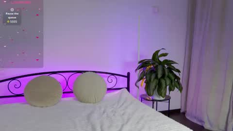 kimbeerlou online show from 12/03/25, 06:43