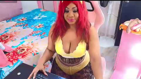 Snapshot of kimberly_bellu chatting on 07/16/26, 01:22 Anita. online show from 07/16/26, 01:22