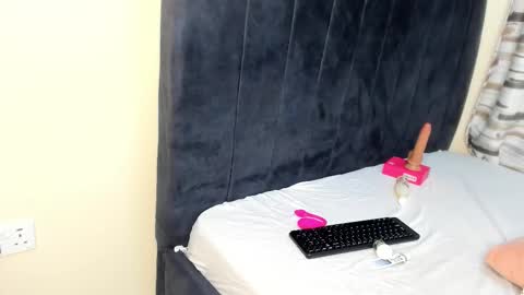 kimberly_blaze online show from 02/04/26, 08:20