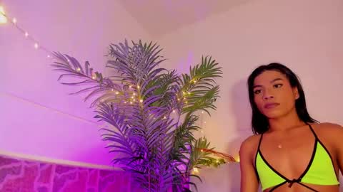 Snapshot of kimberly_gonzalez1 chatting on 12/10/24, 03:30 kimberly gonzalez online show from 12/10/24, 03:30