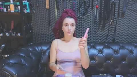  KIMBERLY SWAN  online show from 01/30/25, 11:24