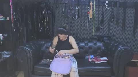  KIMBERLY SWAN  online show from 03/05/25, 04:24