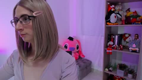 kimberly_thonson online show from 12/18/25, 03:18