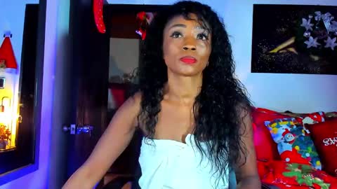 Snapshot of kimberlybanks2 chatting on 12/18/24, 11:24 Kimberly Banks online show from 12/18/24, 11:24