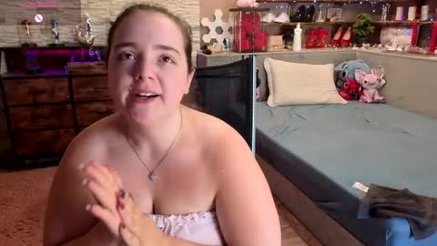 Snapshot of kimberlycaprice chatting on 06/21/26, 07:00 kimberlycaprice online show from 06/21/26, 07:00
