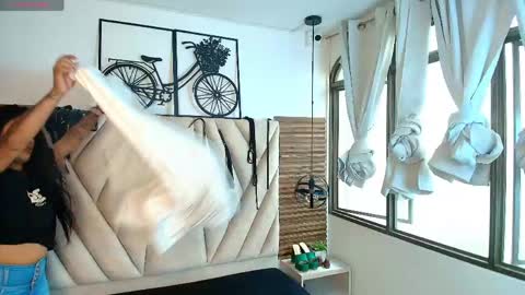 Snapshot of kimberlyfox_t chatting on 05/10/26, 02:11 kimberlyfox_t online show from 05/10/26, 02:11