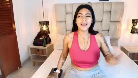 Snapshot of kimberlyfox_t chatting on 05/28/26, 01:08 kimberlyfox_t online show from 05/28/26, 01:08