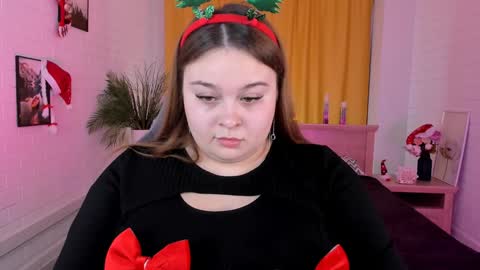 Snapshot of kimberlymaran chatting on 12/17/24, 09:17 The one that you wont be able to forget online show from 12/17/24, 09:17