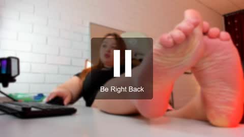 Snapshot of kimberlymaran chatting on 02/08/25, 12:06 The one that you wont be able to forget online show from 02/08/25, 12:06